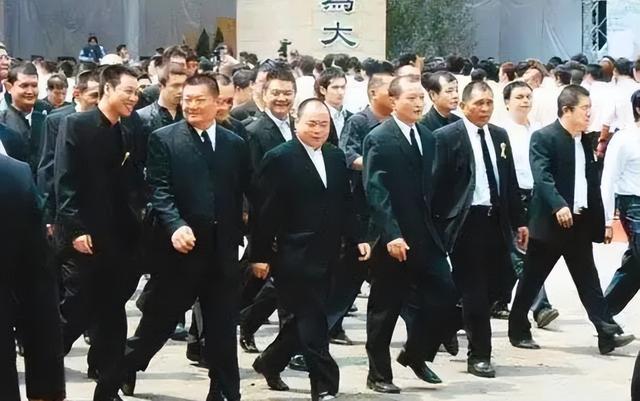 让林青霞萌生恋爱脑的大佬,还是李小龙之前身价最贵的功夫巨星