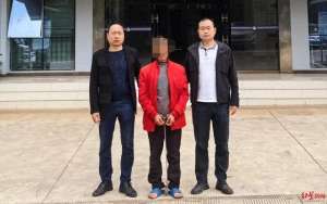 黄龙飞(男子杀害一女子潜逃23年后落网：求爱未果生恨行凶，藏身山村被抓时正在挖红薯)