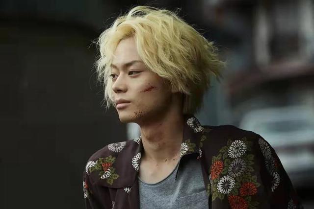 “第二眼男神”,才是这部BE美学片的灵魂