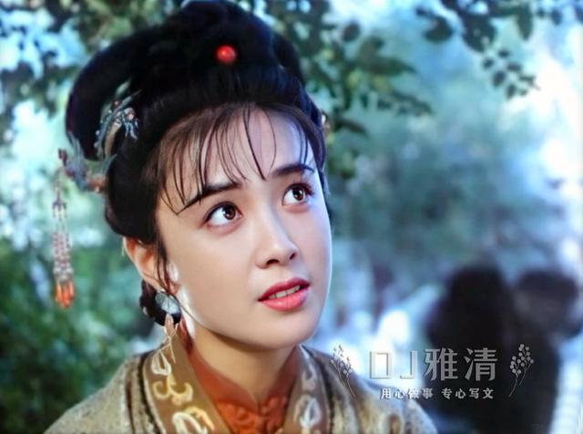 同样是演“薛宝钗”，把张莉和傅艺伟，放在一起看，差别就出来了