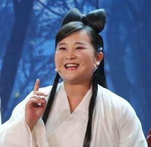 贾玲照片(36岁贾玲当年是校花，网友以为她讲笑话，看到照片后信了)