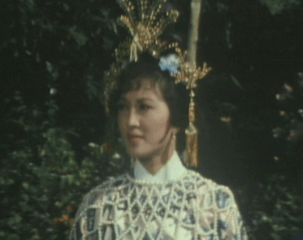 同演贾元春,有人雍容华贵一脸富态,有人仿佛宫里窜出的大马猴?