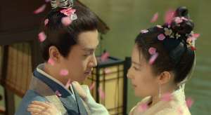 凌小小(于正《珍馐记》开播，全程高甜，搞笑能力满分，刷得我停不下来)