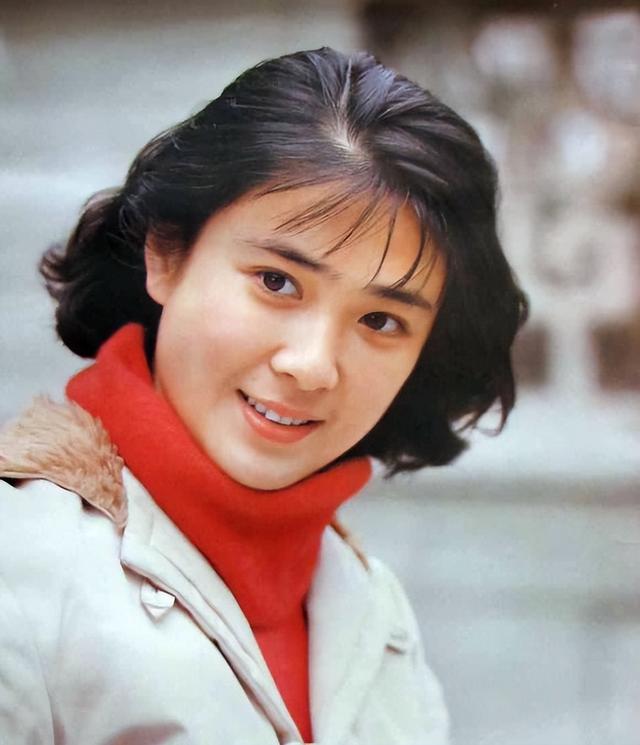 同样是演“薛宝钗”，把张莉和傅艺伟，放在一起看，差别就出来了