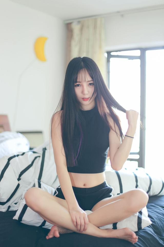 皓齿明眸，丰神绰约，春色满园！