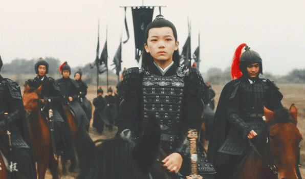 演完少年南辰王，又在《驭鲛记》演天君，这位童星还是个街舞高手
