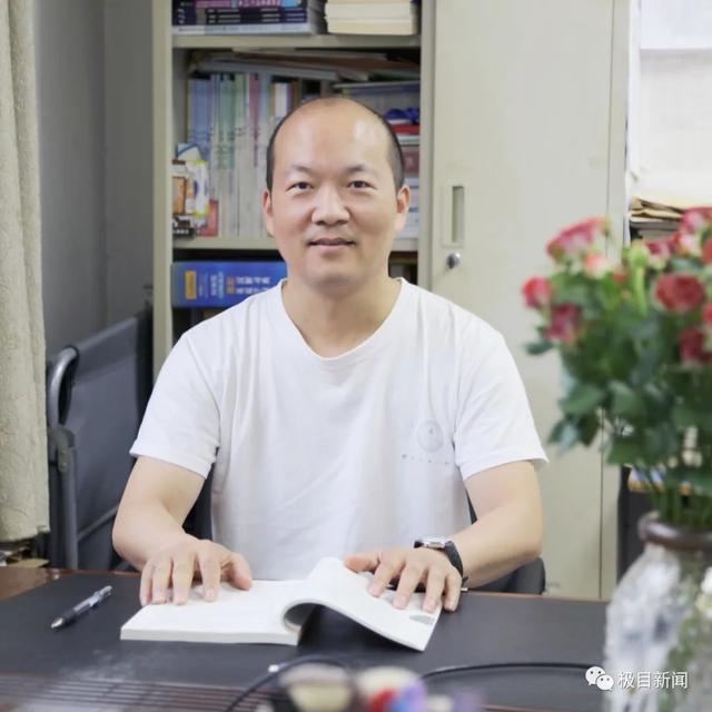 正能量满满!高考前,他还在给同学出卷子