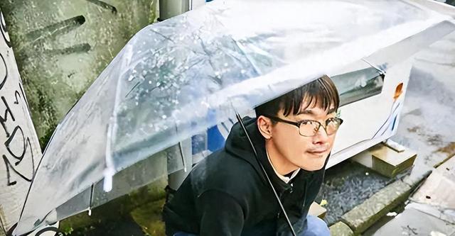 软饭男文君:被7任女友包养多年,生活公开后让人心服口服