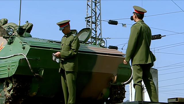 《士兵突击》为什么高城不帮史今,伍六一退伍却让他当司务长?