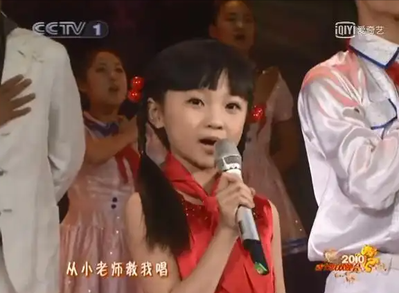 林妙可,丰胸门、陪酒门、炫富门,为啥人们总跟这个小女孩过不去
