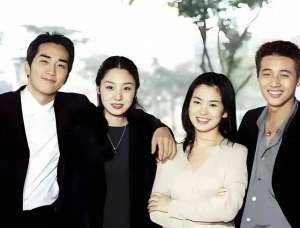 韩国童星女(韩国3位小童星，成年后变化大，文根英变胖了，小长今却越变越美)