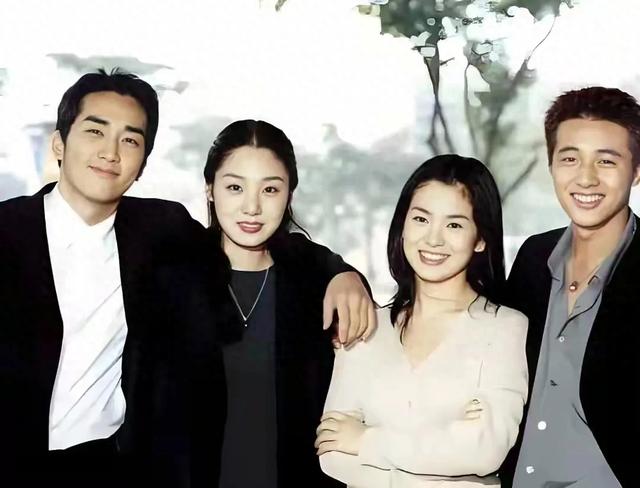 韩国3位小童星,成年后变化大,文根英变胖了,小长今却越变越美