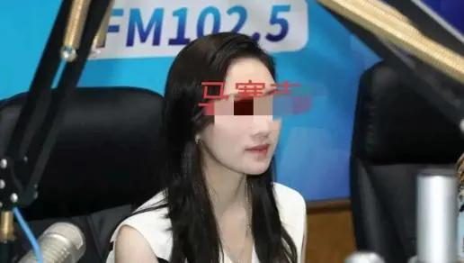 汕头黄院长出轨人妻,女主高清无码照曝光,难怪院长禁不起诱惑