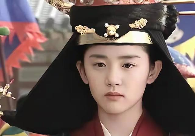 韩国3位小童星,成年后变化大,文根英变胖了,小长今却越变越美