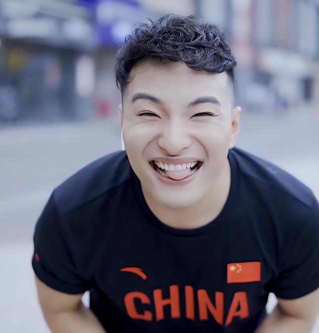 网红田一名塌房了!被女网友曝光:忽悠单亲妈妈挪用公款