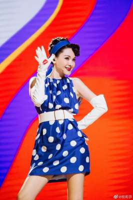 姐姐2(程莉莎发文告别《姐姐2》：希望重回舞台，自信不盲目)