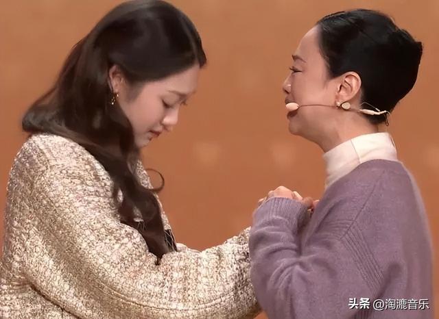 出道就被封杀,因相貌遭受非议,如今获得冠军,登上春晚?