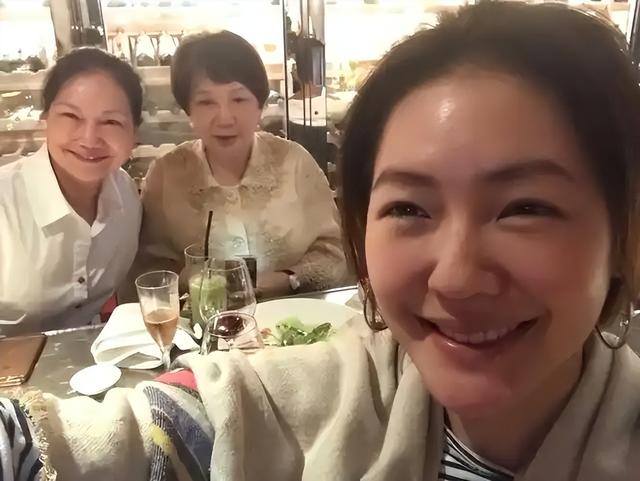 一波未平一波又起!大S母亲发文回应悲伤,却反遭网友怒怼假惺惺