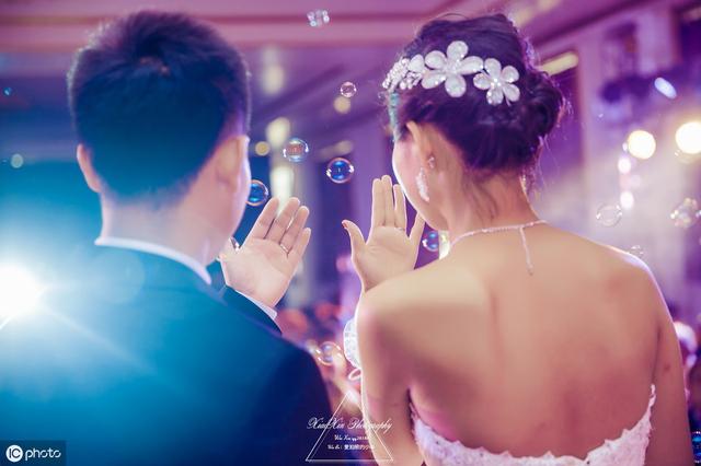 “有车有房,还怕40岁娶不到20岁姑娘?”“自视清高,活该光棍”