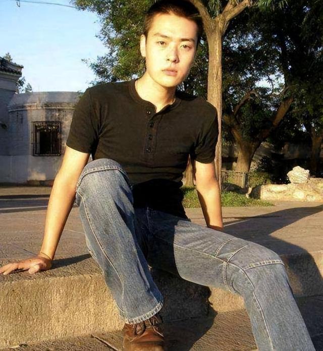 演员张桐:最绝望的时候,是妻子的不离不弃救了我