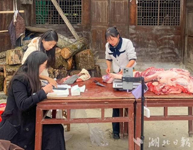新农人“柳妹”——咸丰黄柳返乡创业领跑“振兴路”