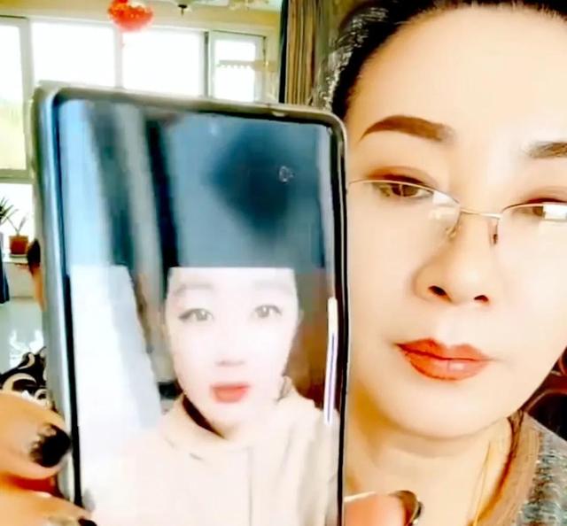 谢广坤前妻孙小雨:看到唐墩墩的第一眼我哭了,跟我女儿长的一样