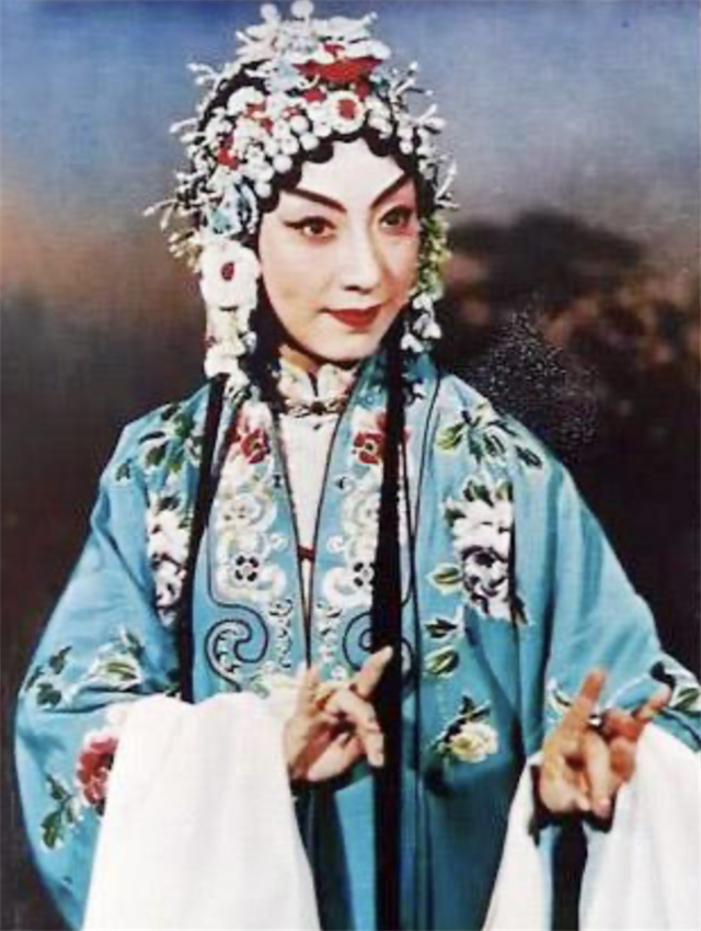 京剧名家杜近芳:梅兰芳亲传弟子,身世凄苦丈夫早逝,不久前去世