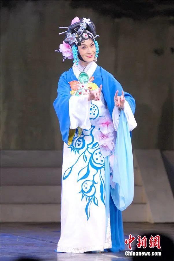 东西问丨日本京剧院院长吴汝俊:如何让京剧之美浸润海外观众心田?