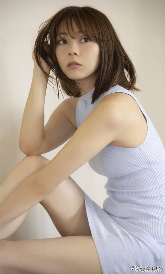 为艺术献身的女星,曾出演假面骑士女主——芳贺优里亚
