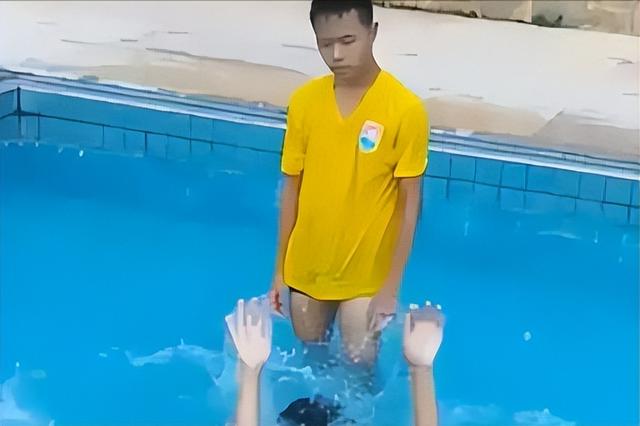 好色之心,能有多离谱,当代网友:我们不白看
