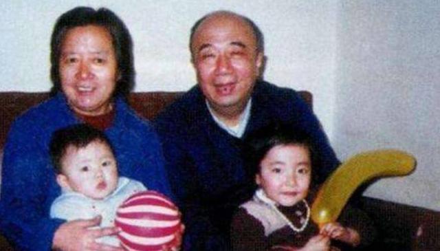 演员李丁，去世11年后，儿子也离开了人世，妻子贾九霄痛不欲生