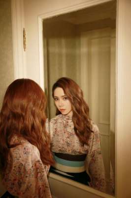 句号邓紫棋(邓紫棋：我最后的信念，是与你在平行世界再相遇)