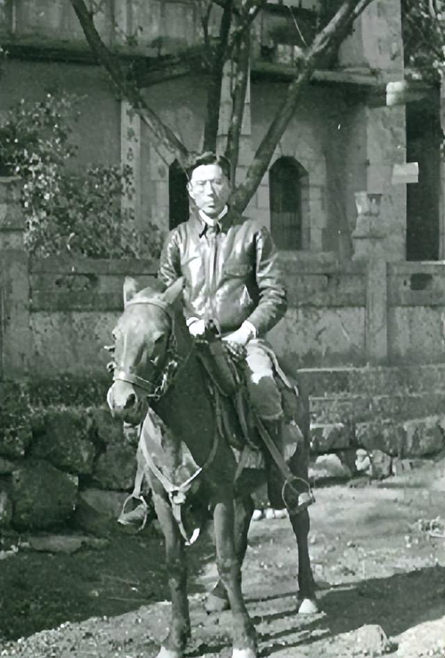 北大校长周培源:60年只爱她一人,每天都和校花妻子说“我爱你”
