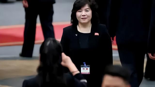 朝鲜女外长:孤儿出身12岁留华,养父是3号人物,如今霸气侧漏