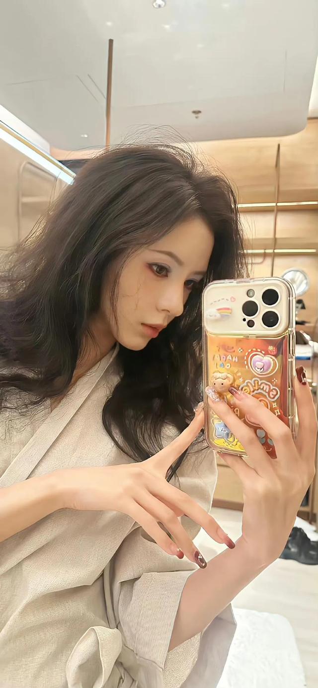 张予曦这么美,王思聪后悔了吗?