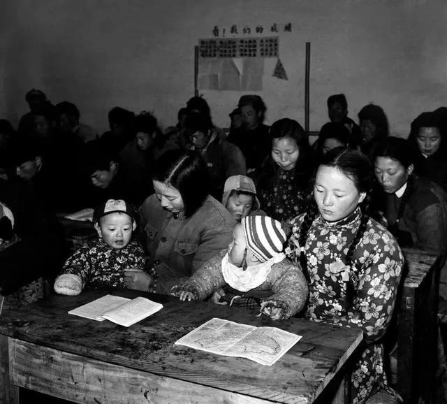当年为什么要对电影《武训传》进行批判?