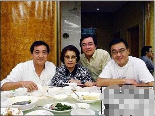 娱乐圈的关系有的是姨妈,还有的竟是亲兄弟
