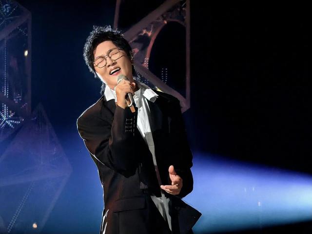 《歌手2024》孙楠那英上热搜,网友:一个真拯救,一个真搁浅