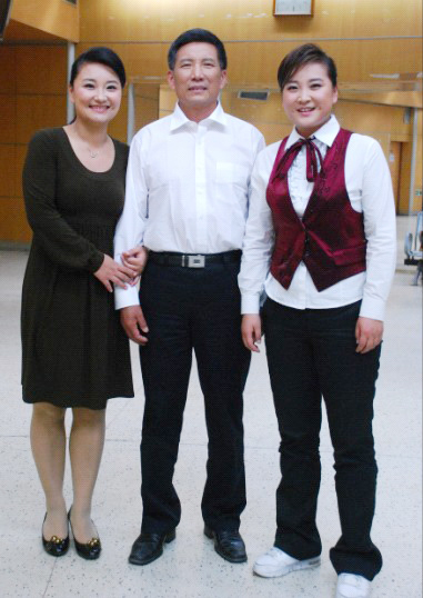 贾玲39岁仍未婚,背后有3个绯闻男友