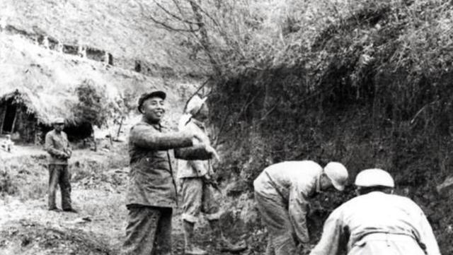 三野名将不听粟司令调遣,出言不逊后甩手离去,主席:立即撤职