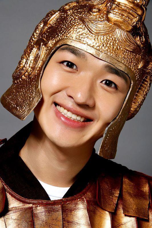 春晚明星包贝尔:从小父母离异,母亲的遗书让他成熟,现是好男人