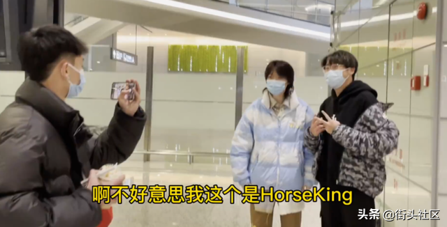 八贼手撕福克斯!法老小精灵回应;活死人Cypher除名福克斯
