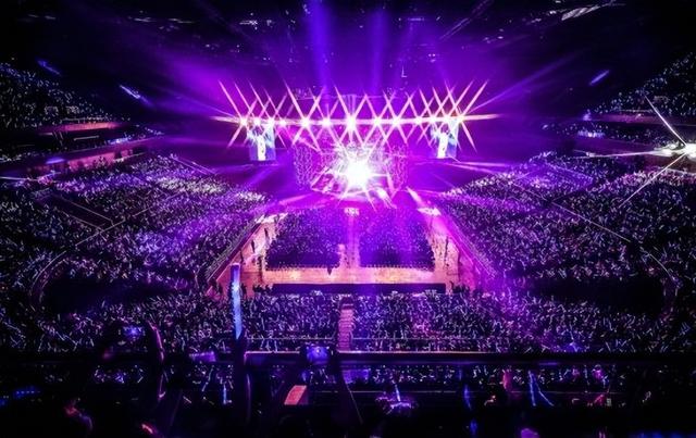 伍佰2023巡回演唱会北京站举行 现场再现波浪舞