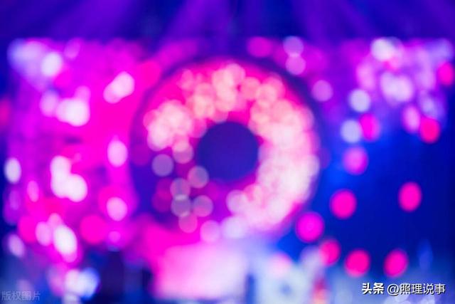 杨采钰被曝结交新男友!同去医院可能怀孕,终于和老男人分手了?