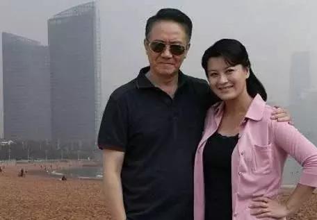 她是李幼斌的亲姐姐,国家一级演员,出道多年却拒绝与弟弟合作