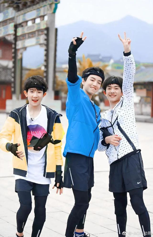 TFBOYS不能合体原因是什么?粉丝:还记得四叶草吗?