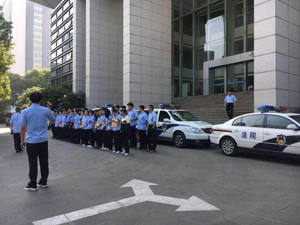 杭州女子胜诉丈夫婚外赠与三千余万案,其夫前情人豪宅被强腾