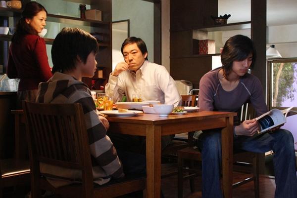 制造“恶女”:《纸之月》与女性经济犯罪