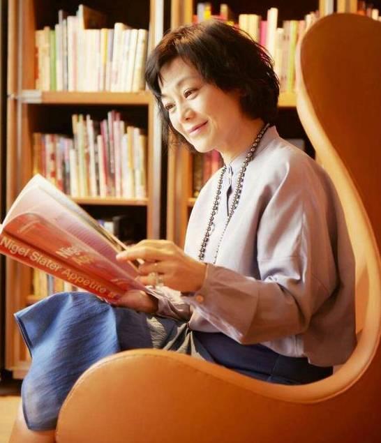 不惧岁月，这才是真正的女神！63岁的张艾嘉仍然活得很自我