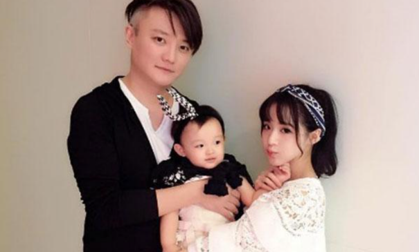 詹雯婷心酸史:从“飞儿主唱”到“被踢出局”,她经历了什么?